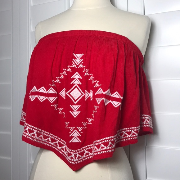 Tops - NWT Strapless Top